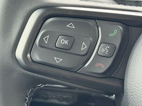 New 2026 Jeep Gladiator Sport AWD/4WD image 15