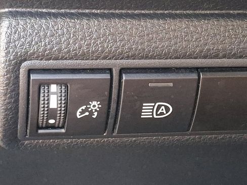 Used 2024 Toyota Corolla LE FWD image 22