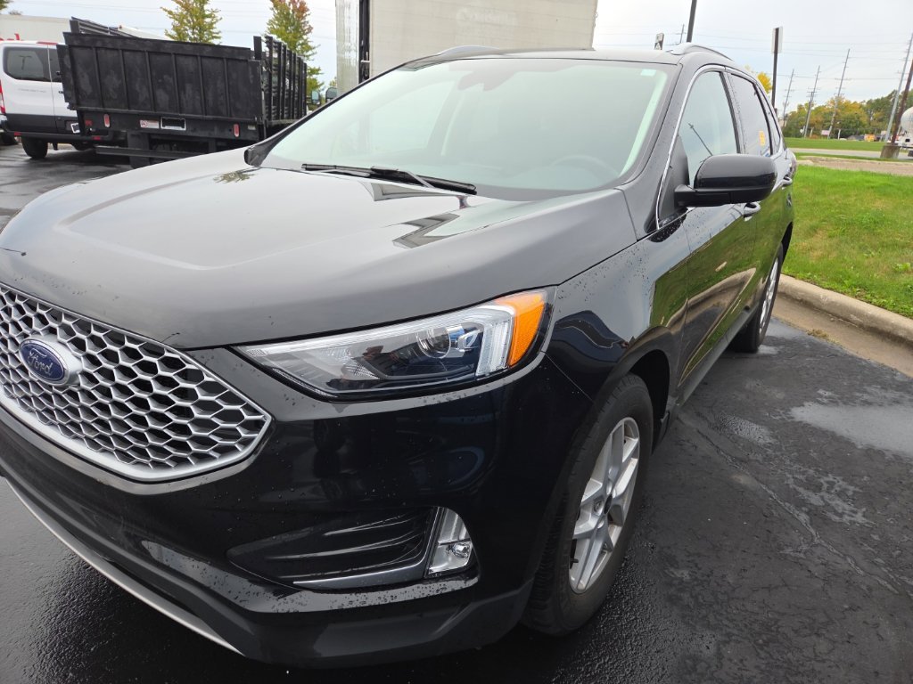 Certified 2024 Ford Edge SEL w/ Convenience Package AWD/4WD image 1
