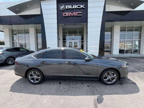 Used 2024 Honda Accord EX image 2