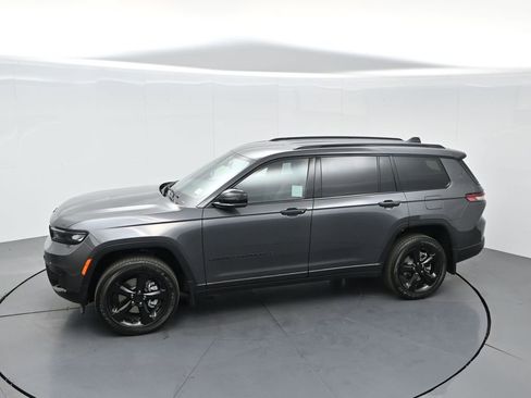 New 2025 Jeep Grand Cherokee L Altitude image 61