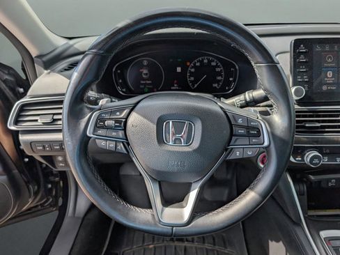 Used 2018 Honda Accord Touring image 21
