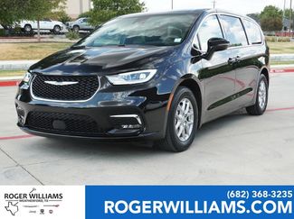 Used 2026 Chrysler Pacifica Select FWD video 1