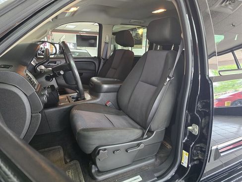 Used 2011 GMC Sierra 1500 SLE w/ All-Terrain Package image 9