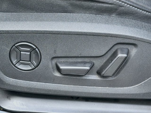 Certified 2025 Audi Q6 e-tron Premium Plus w/ Premium Plus AWD/4WD image 23