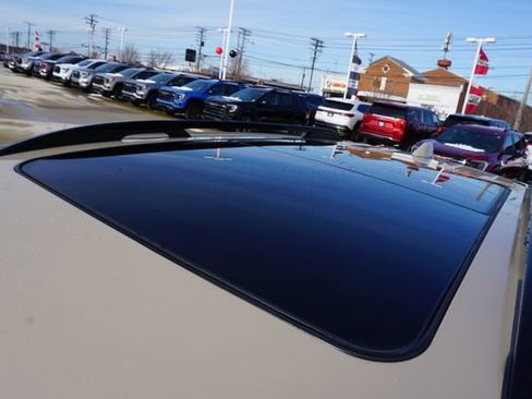 Used 2022 GMC Terrain AT4 w/ Infotainment Package II image 11