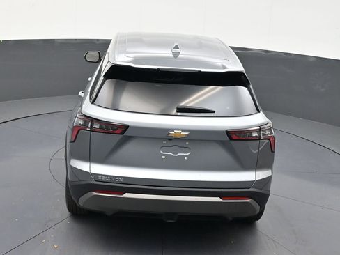Used 2025 Chevrolet Equinox LT w/ Safety and Technology Package FWD image 16
