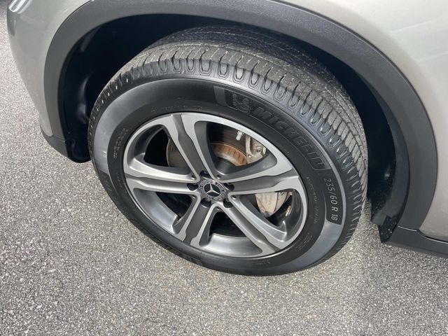 Used 2019 Mercedes-Benz GLC 300 4MATIC image 15