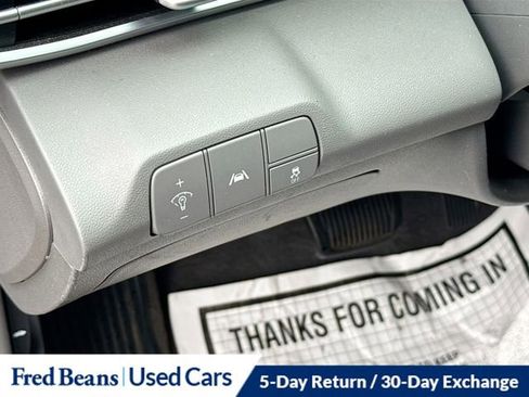 Used 2023 Hyundai Elantra SEL image 12