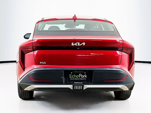 Used 2025 Kia K4 LXS image 7