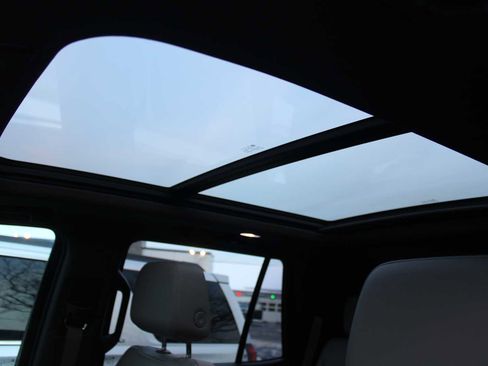 Used 2023 Chevrolet Tahoe Z71 image 10