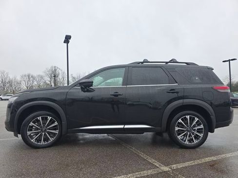New 2026 Nissan Pathfinder Platinum AWD/4WD image 13