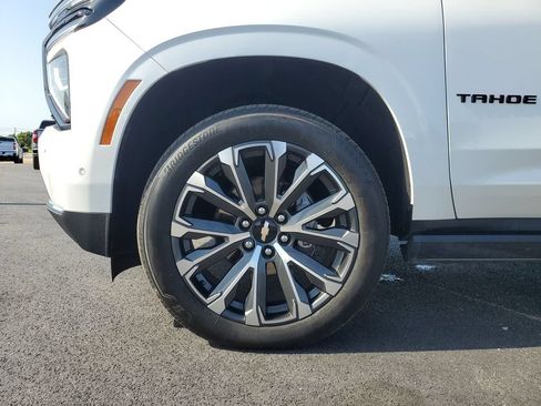 Certified 2025 Chevrolet Tahoe High Country AWD/4WD image 40