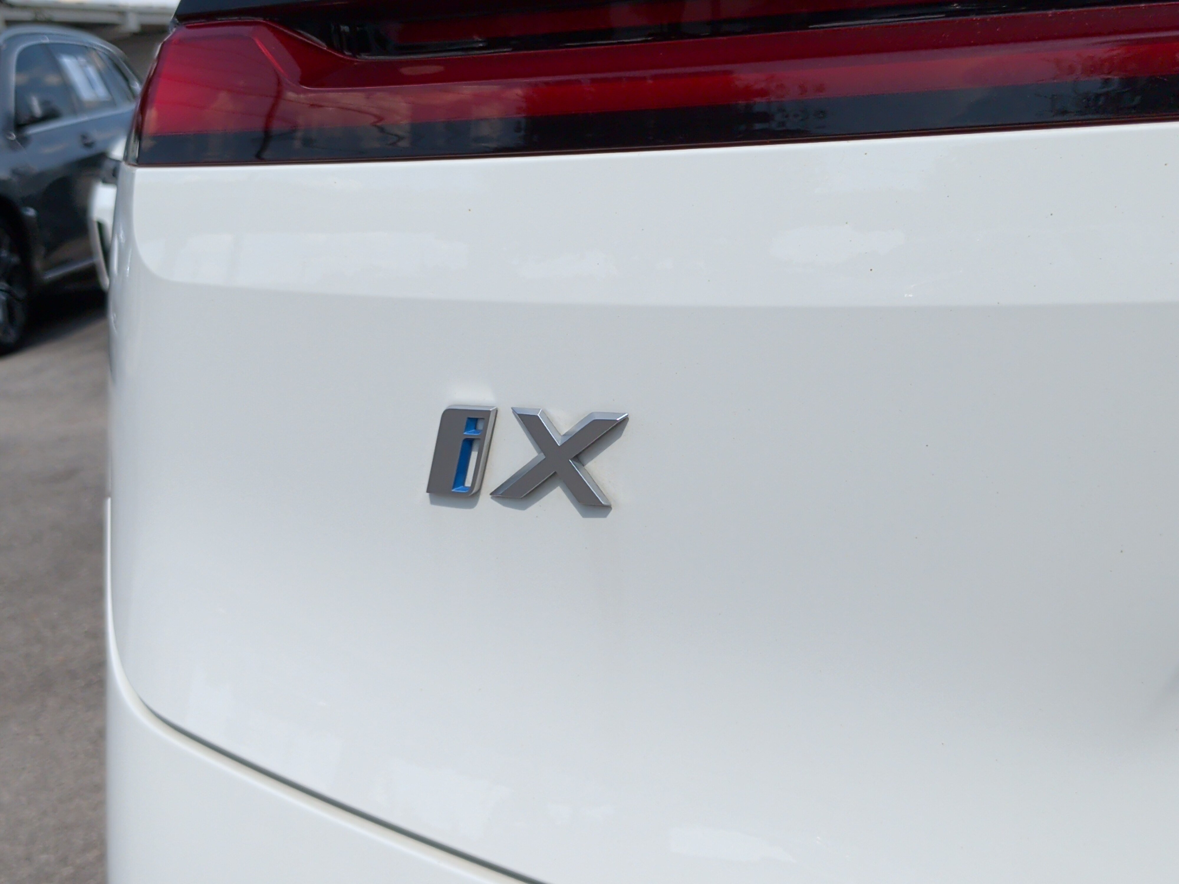 Certified 2024 BMW iX xDrive50 w/ Convenience Package AWD/4WD image 11