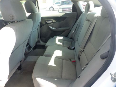 Used 2014 Chevrolet Impala LS FWD image 10