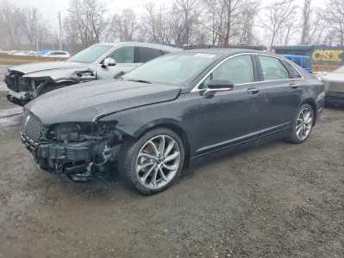 Used 2019 Lincoln MKZ Reserve w/ Reserve Plus Package AWD/4WD image 3