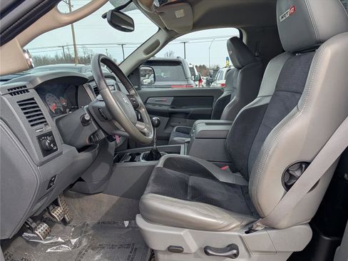 Used 2006 Dodge Ram 1500 Truck 2WD Regular Cab w/ Communication Pkg image 17