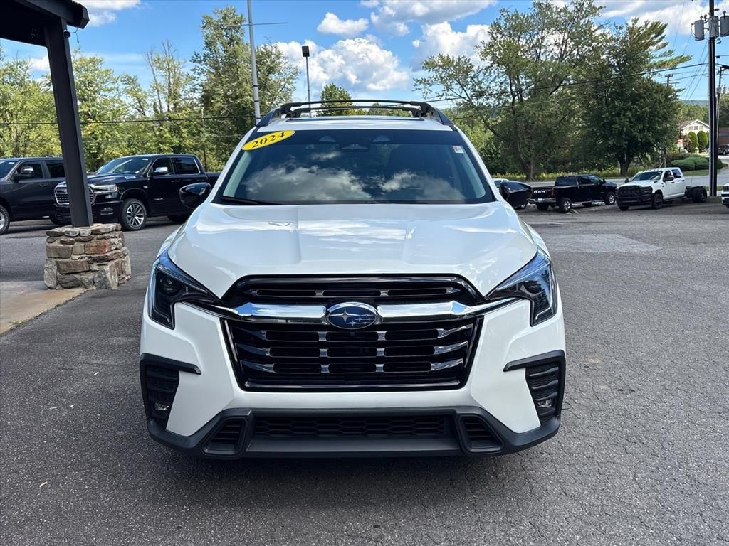 Used 2024 Subaru Ascent Limited w/ Technology Package AWD/4WD image 2