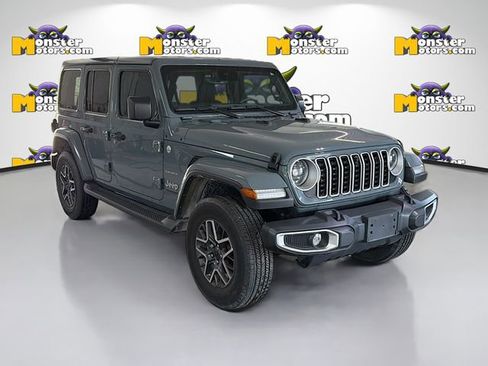 Used 2024 Jeep Wrangler Sahara w/ Technology Group AWD/4WD image 3