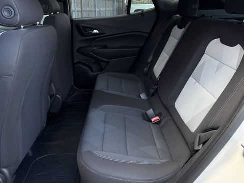 New 2026 Chevrolet Trax RS w/ Sunroof Package FWD image 20