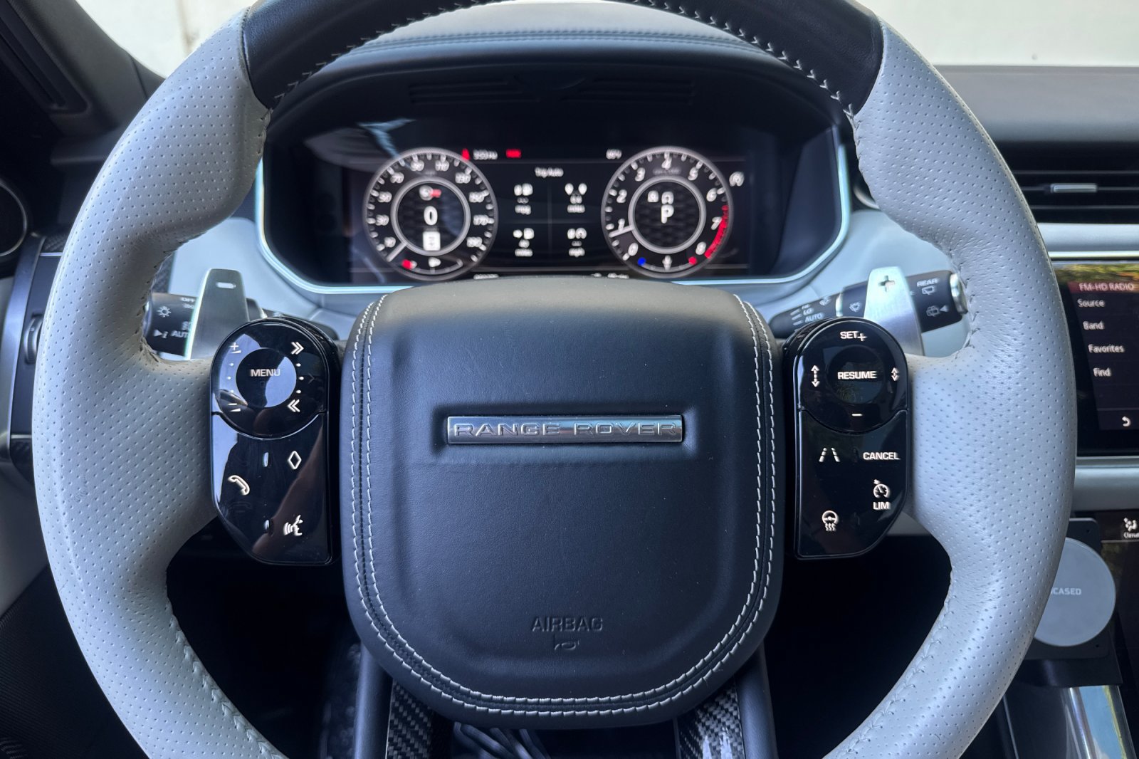 Used 2021 Land Rover Range Rover Sport SVR Carbon Edition AWD/4WD image 24