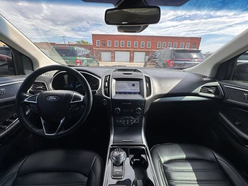 Used 2020 Ford Edge SEL FWD image 16