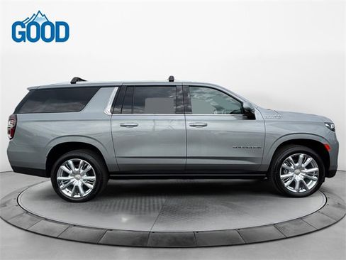 Used 2023 Chevrolet Suburban High Country w/ Premium Package 2 image 6