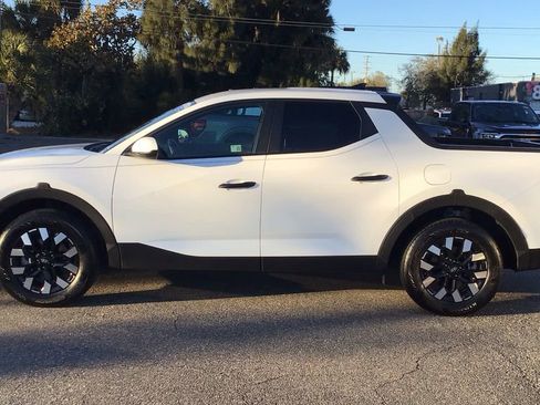 Used 2025 Hyundai Santa Cruz SE image 8