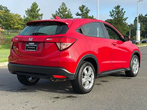 Used 2016 Honda HR-V LX image 3