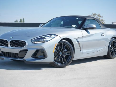 New 2026 BMW Z4 sDrive30i w/ Convenience Package image 2
