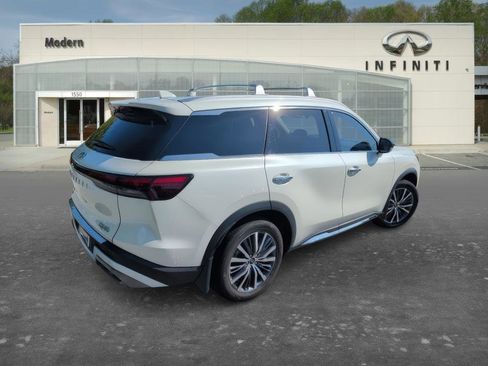 Used 2023 INFINITI QX60 Sensory w/ Cargo Package AWD/4WD image 4