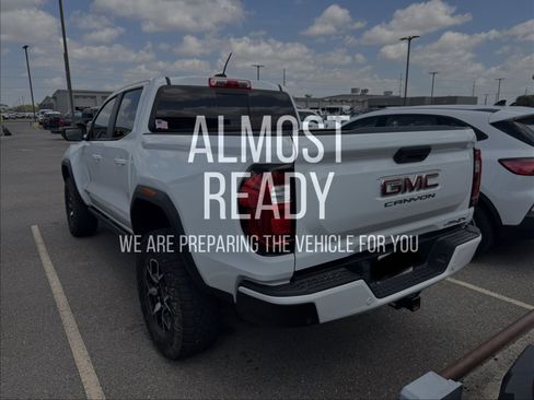 Used 2023 GMC Canyon AT4X AWD/4WD image 3