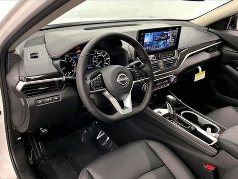 New 2025 Nissan Altima 2.5 SR w/ SR Premium Package image 6