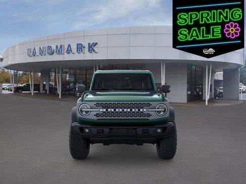 New 2025 Ford Bronco Badlands image 7