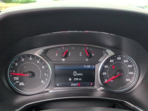 Used 2023 Chevrolet Equinox RS FWD image 25