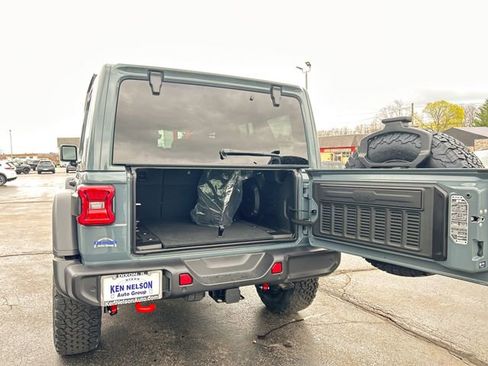New 2026 Jeep Wrangler Unlimited Rubicon AWD/4WD image 10