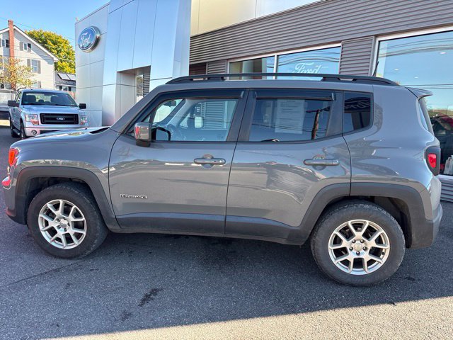 Used 2020 Jeep Renegade Latitude w/ Cold Weather Group AWD/4WD image 9