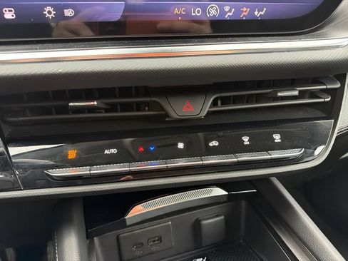 Used 2024 Buick Envision Preferred AWD/4WD image 16