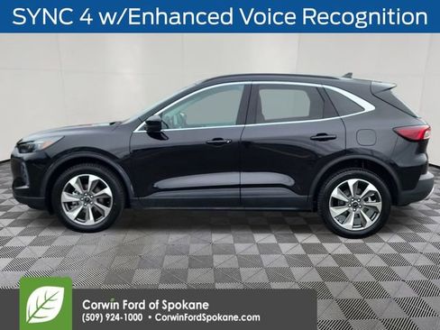 Certified 2024 Ford Escape Platinum image 9