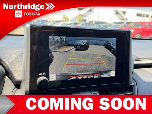 Used 2023 Toyota RAV4 XLE Premium FWD image 9