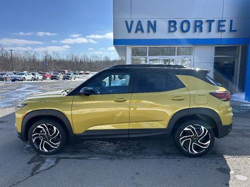 Used 2025 Chevrolet TrailBlazer RS w/ Driver Confidence Package image 18