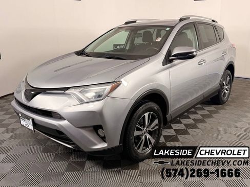 Used 2016 Toyota RAV4 XLE AWD/4WD image 1