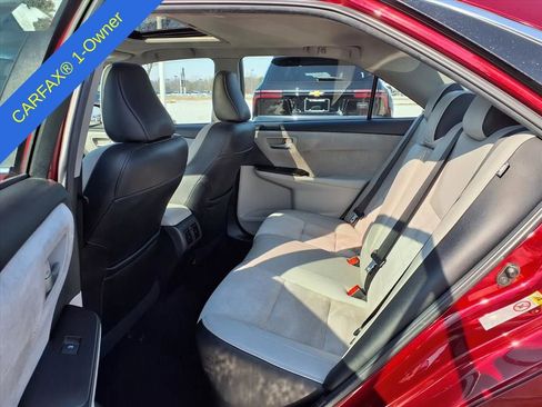 Used 2015 Toyota Camry XLE image 12