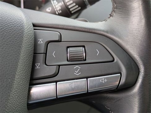 Certified 2023 Cadillac XT4 Premium Luxury w/ Driver Assist Package image 13