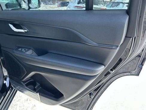 New 2025 Jeep Grand Cherokee L Altitude image 27