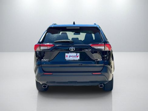 Certified 2025 Toyota RAV4 XLE FWD image 6