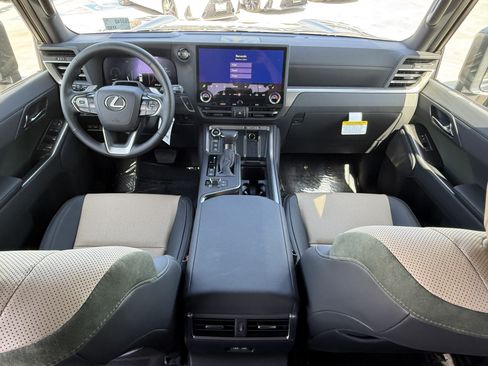 New 2026 Lexus GX 550 AWD/4WD image 28