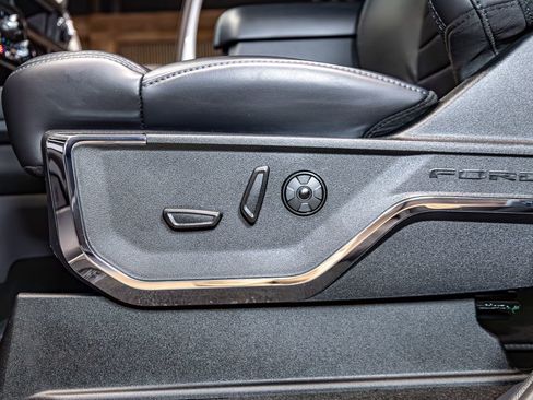 Used 2026 Ford F250 Platinum image 21