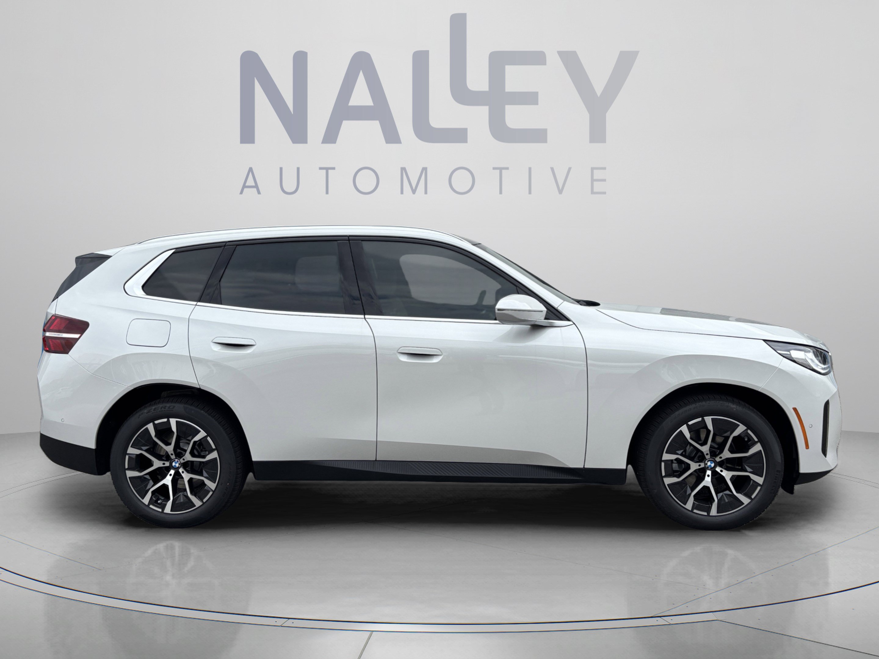 Used 2026 BMW X3 xDrive30i w/ Convenience Package AWD/4WD image 5