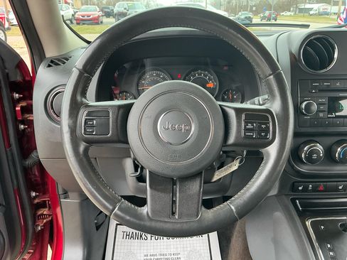 Used 2014 Jeep Patriot Latitude image 16